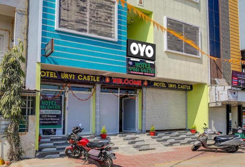 Hotel Oyo Urvi Castle