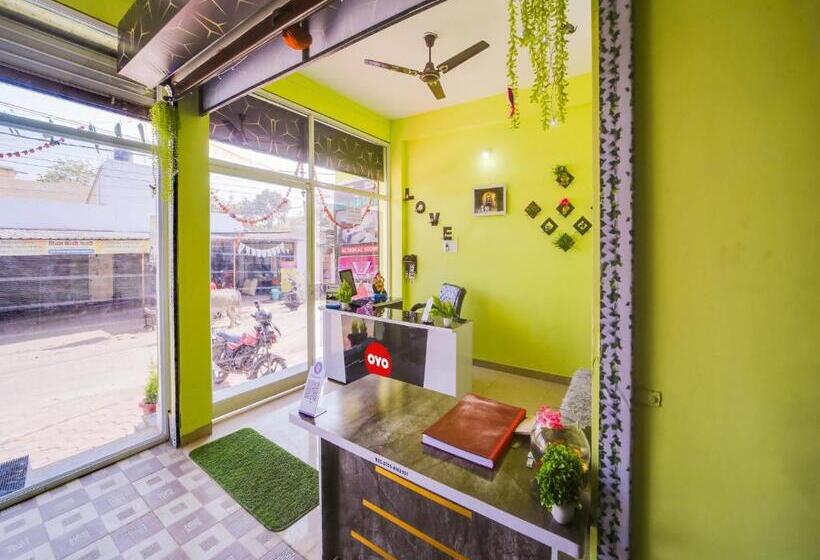 Hotel Oyo Urvi Castle