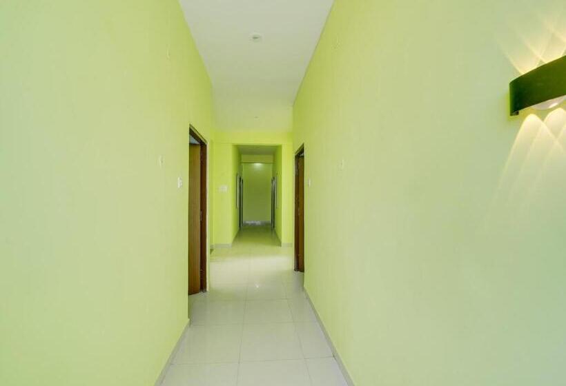 Hotel Oyo Urvi Castle