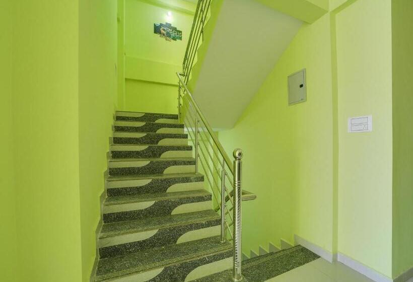 Hotel Oyo Urvi Castle