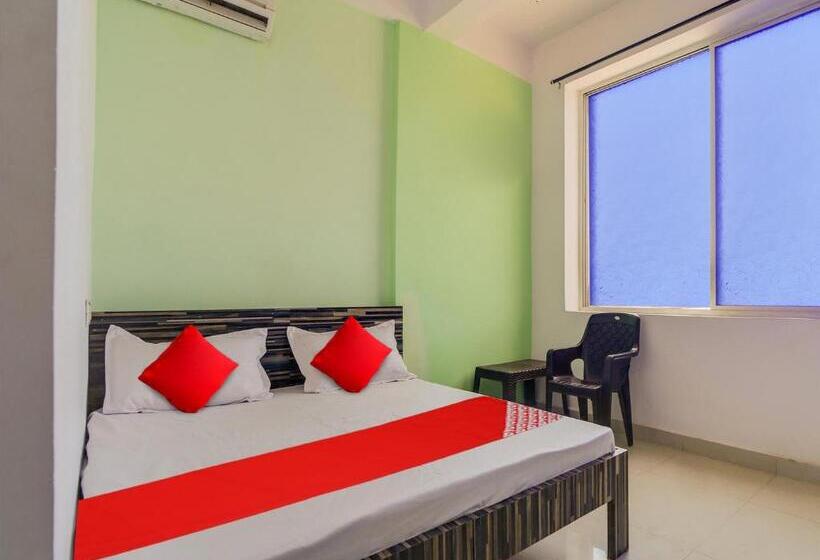 Hotel Oyo Urvi Castle