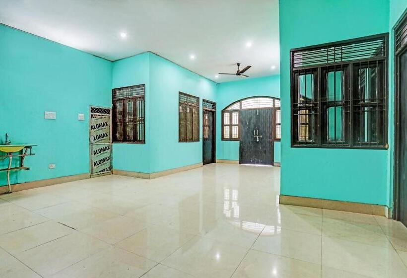 酒店 Oyo V K Guest House