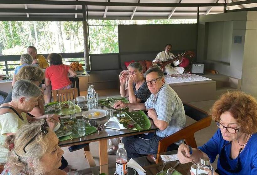 호텔 Panchavadi Farmstay Thekkady