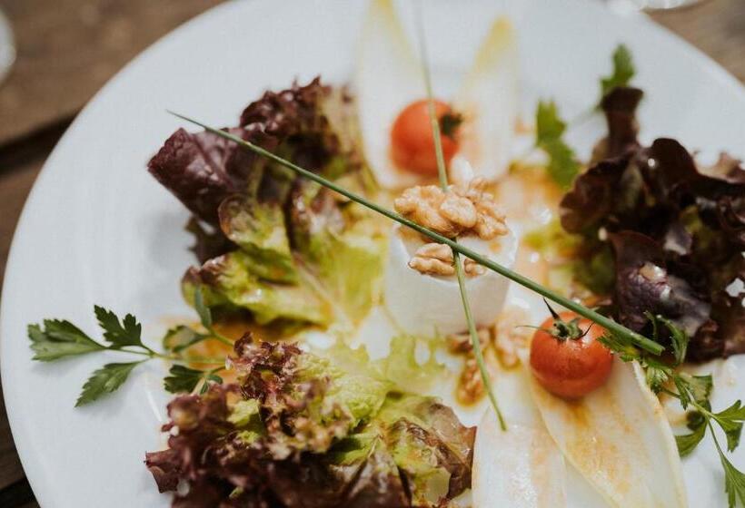 ホテル Restaurant Eifeler Seehütte