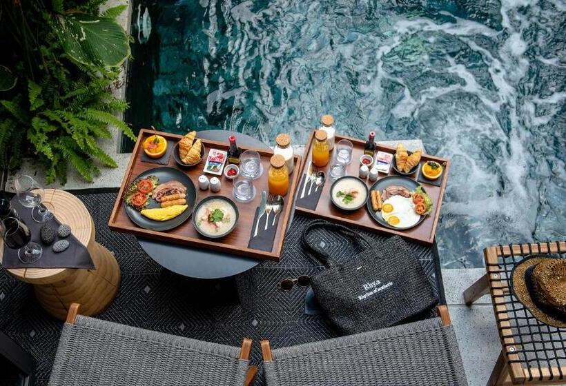 فندق Rhy.a Private Pool Villa