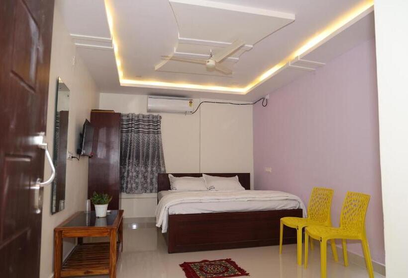 Отель Royal Stay Inn