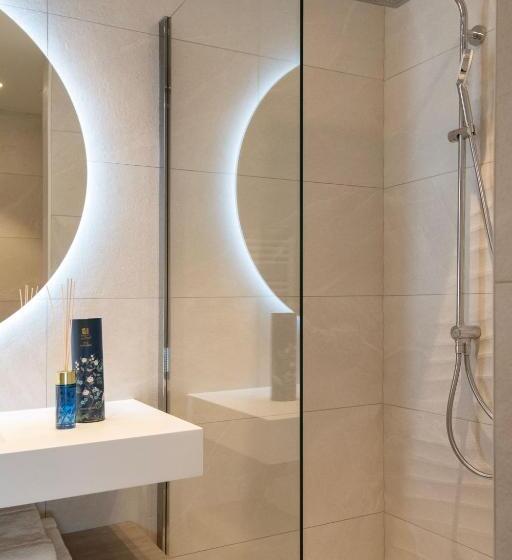 Отель Résidence Hôtelière Chambord Au Coeur De Menton   Entièrement Rénovée