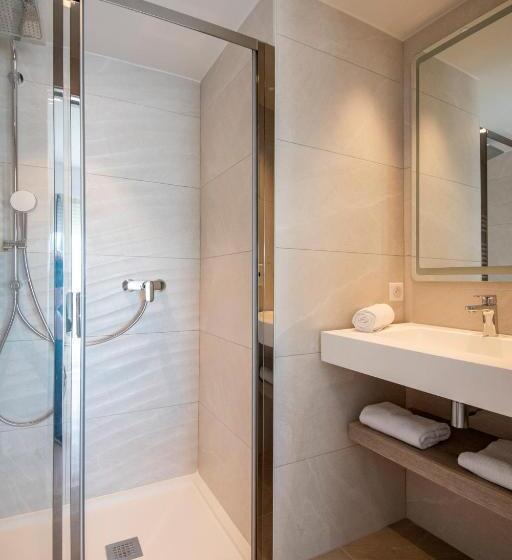 Отель Résidence Hôtelière Chambord Au Coeur De Menton   Entièrement Rénovée