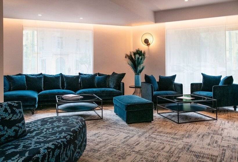 Отель Résidence Hôtelière Chambord Au Coeur De Menton   Entièrement Rénovée