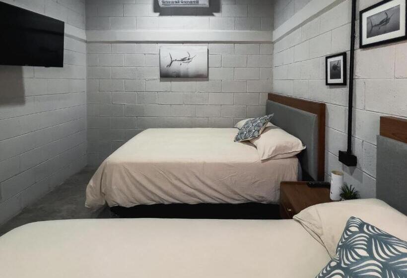 Отель Sealion Dive Center