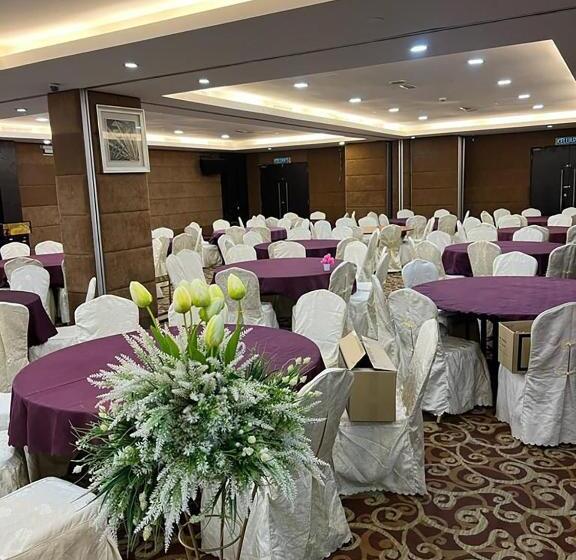 בית מלון כפרי Sunflower World