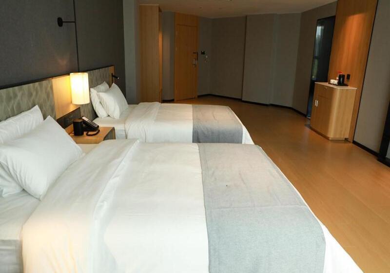 Отель Thank Inn Chain Xinxiang Central Avenue