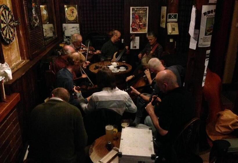 בית מלון כפרי The Anderson