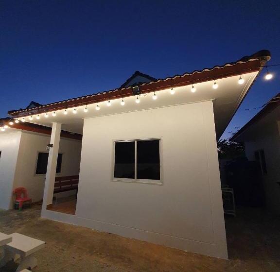 Irada Resort Smaesarn ไอรดา รีสอร์ท แสมสาร