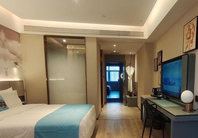 Lanou Hotel Lianyungang Donghai High Speed Railway Station Crystal City