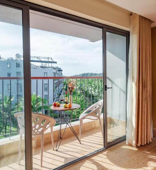 Luxy Park Hotel & Apartments Mtown