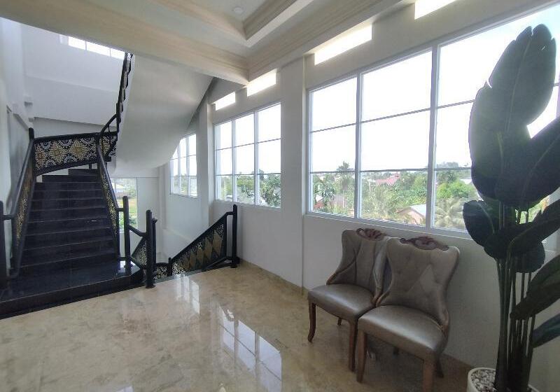 Maulidia Hotel Syariah & Convention Center