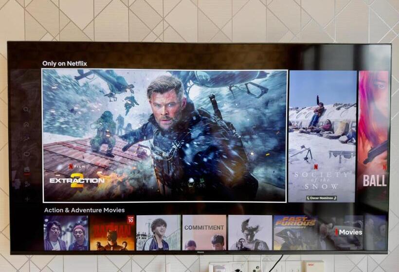 Midvalley Southkey Mosaic 6 9pax Netflix Smarttv70inch