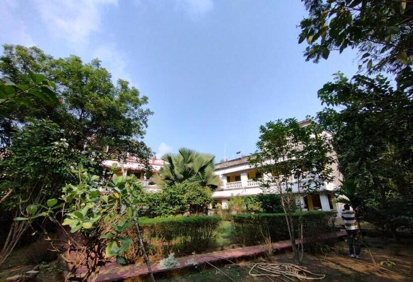 Muktomon Hotel & Resort