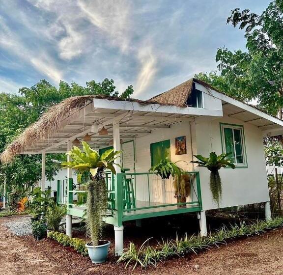 Peang Tara Cafe & Resort