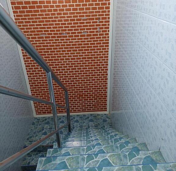 Pension (Hôtel basse catégorie) ละเมอ เกสเฮ้าส์ บางแสน ซอย1