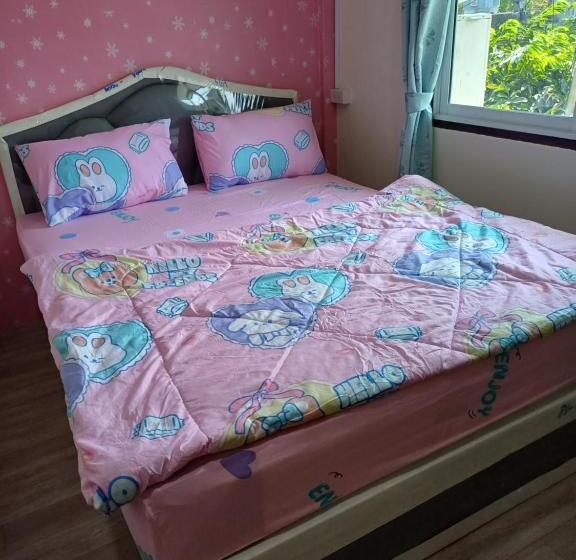 Pensiune ละเมอ เกสเฮ้าส์ บางแสน ซอย1