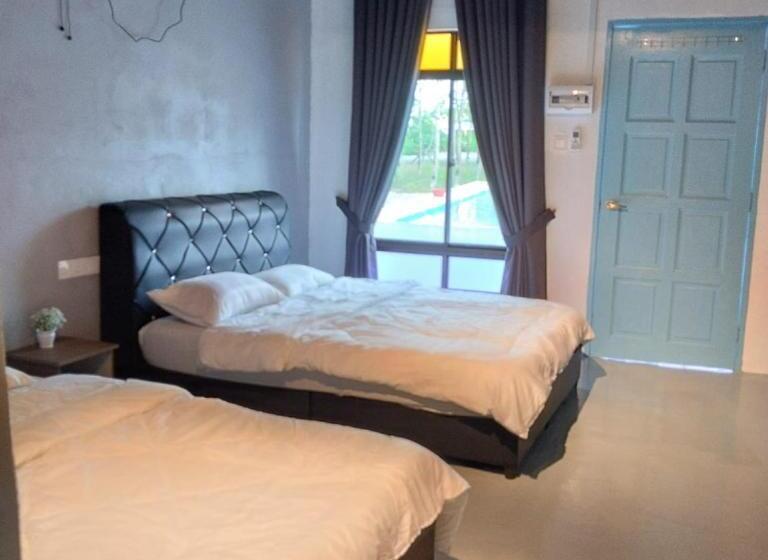 Пансион Adana Homestay & Pool