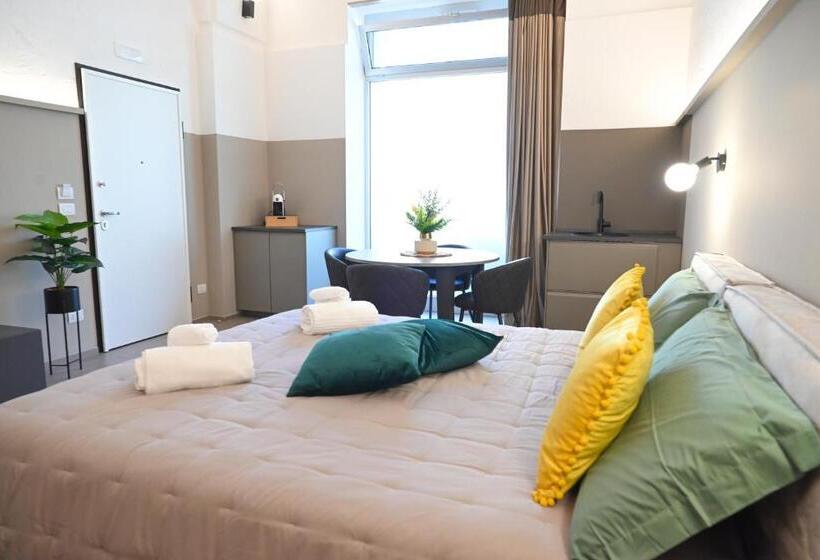 פנסיון Dimora Minelli Suites