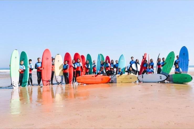 پانسیون Escuela De Surf Waves Sound   Alojamiento Compartido