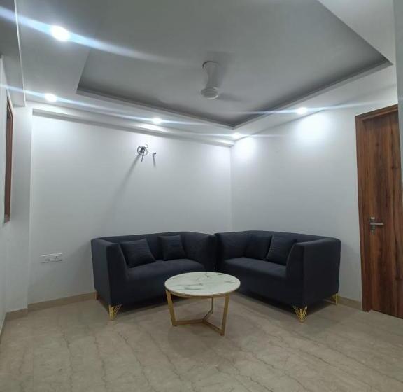 פנסיון Golden Tree