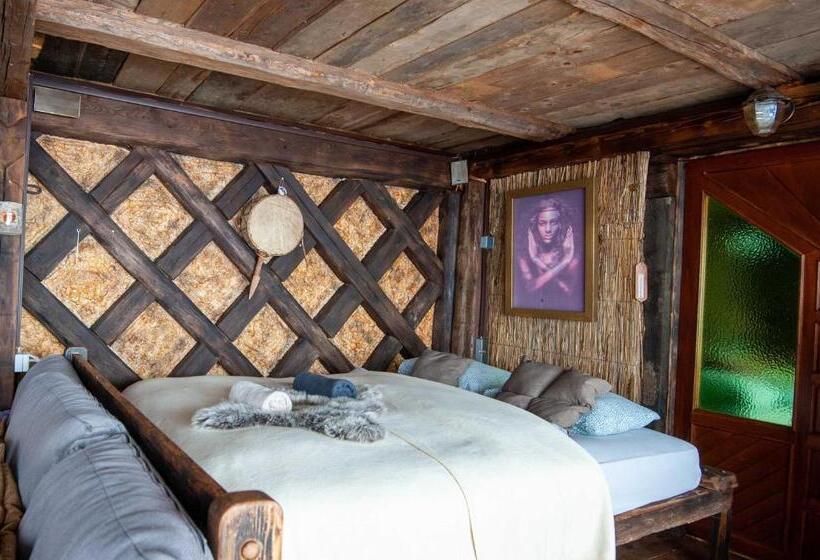 پانسیون Hay Barn Unique Experience Visole