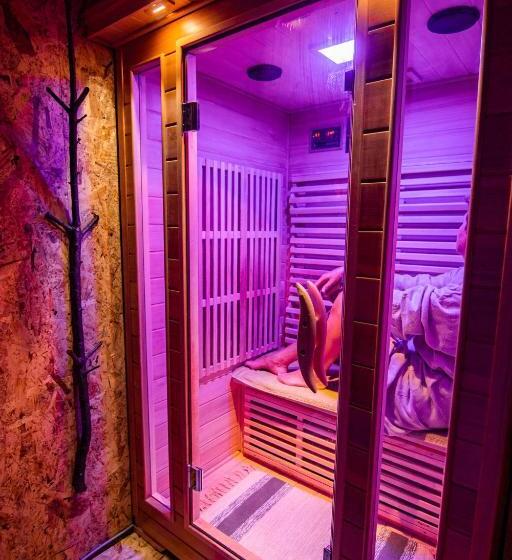 پانسیون Hay Barn Unique Experience Visole