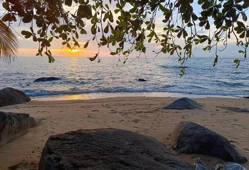 بنسيون Home Away Tioman Island