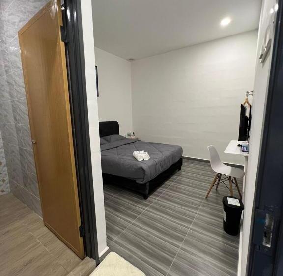 פנסיון Kiwi Inn