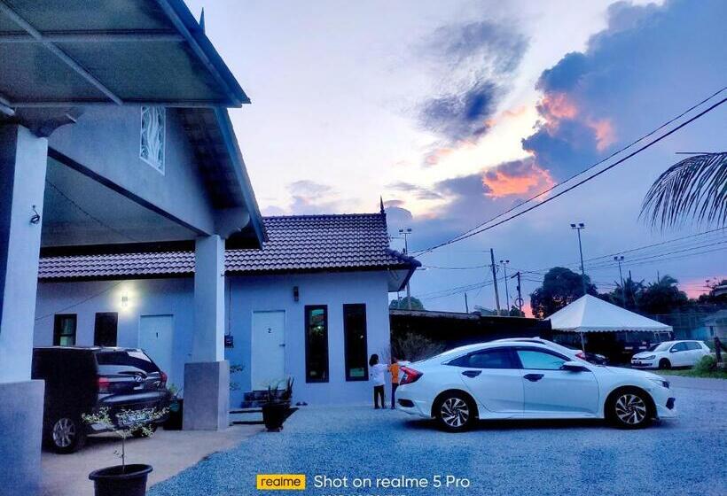 ペンション Roomstay Kak Ton