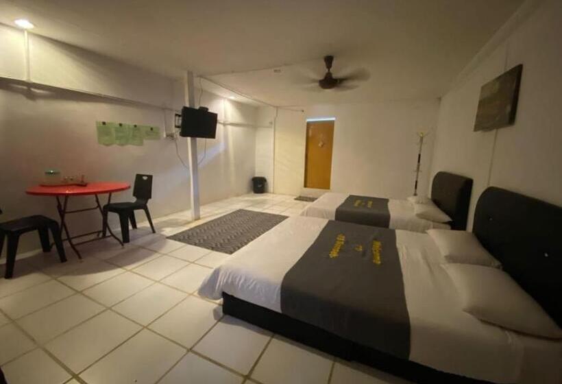 بنسيون Sb Sunset Kuching