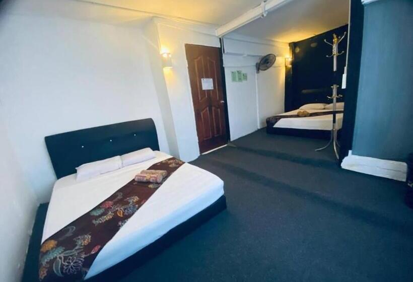 بنسيون Sb Sunset Kuching