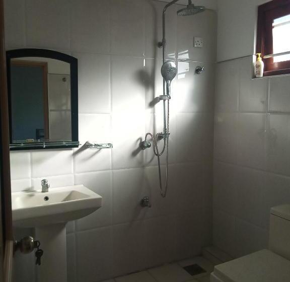 膳宿费 Twin Trees Guest