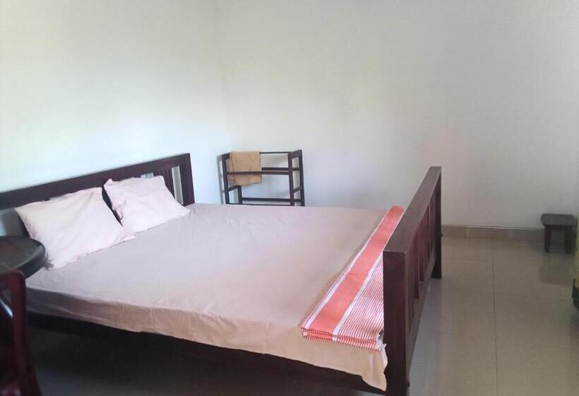 膳宿费 Twin Trees Guest