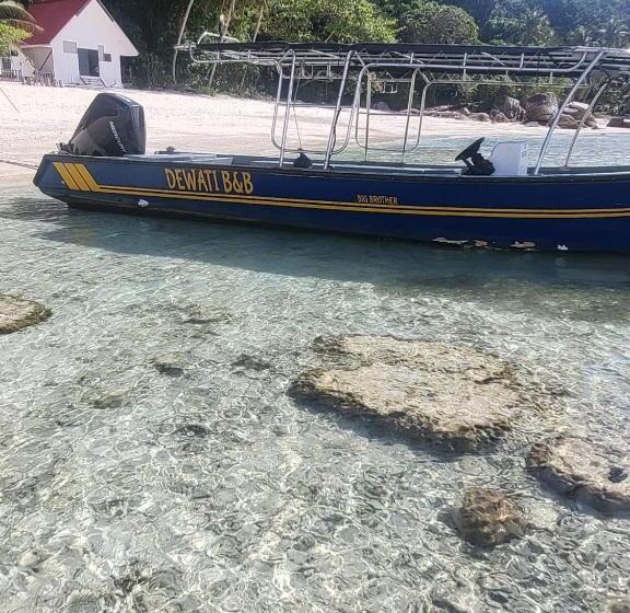 Курорт Dewatistay B&b