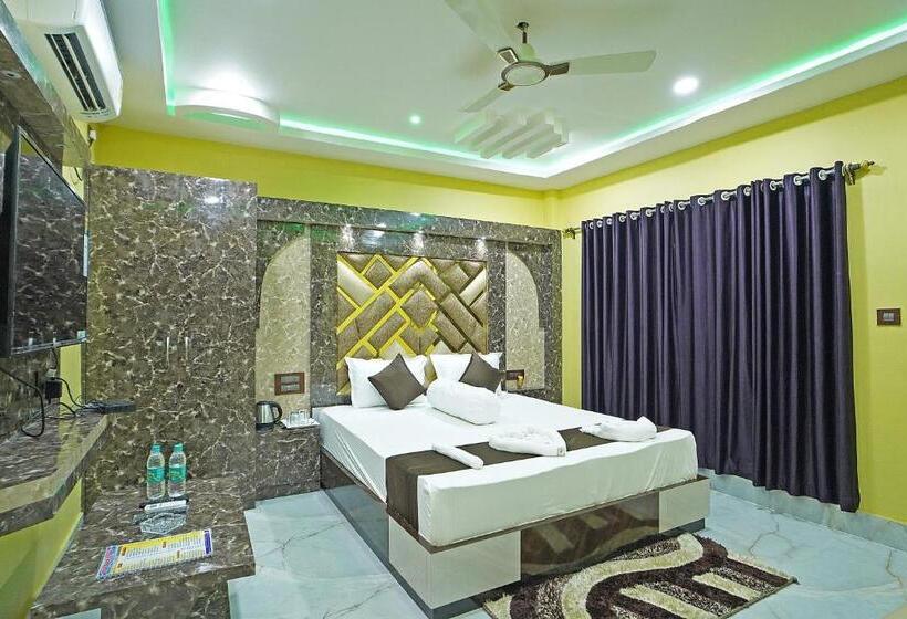 India Beach Resort On Beach