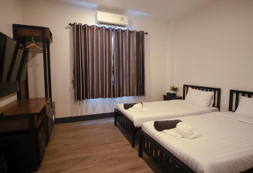 Sea Beach Hostel & Club Aonang Beachfront