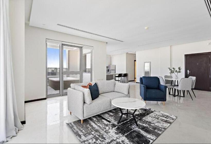 Stella Stays Olaya Tower 2