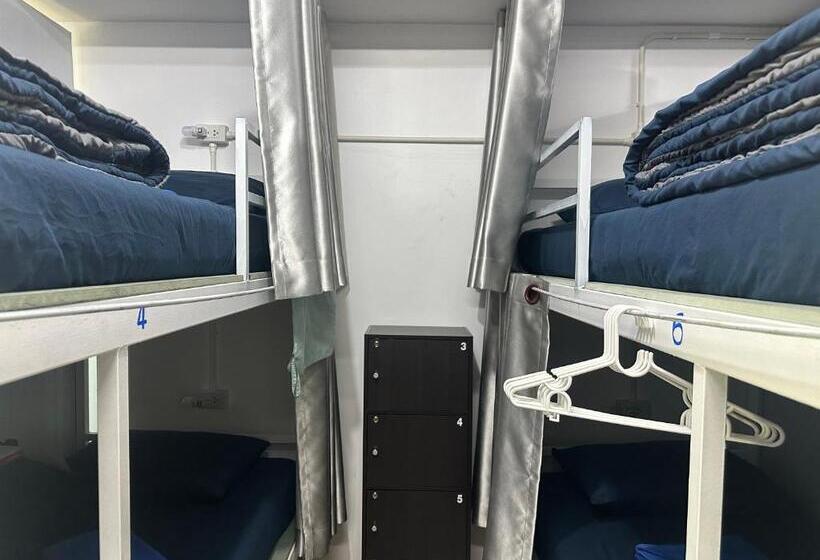 Sweed Dee Seaview Hostel