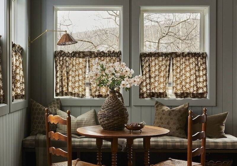 The June Motel, Beaver Valley