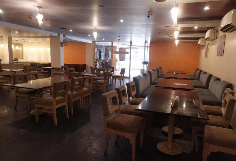 The Road View Grand Hotel & Multi Cuisine Restaurant  18 Percentage Off On Food Order