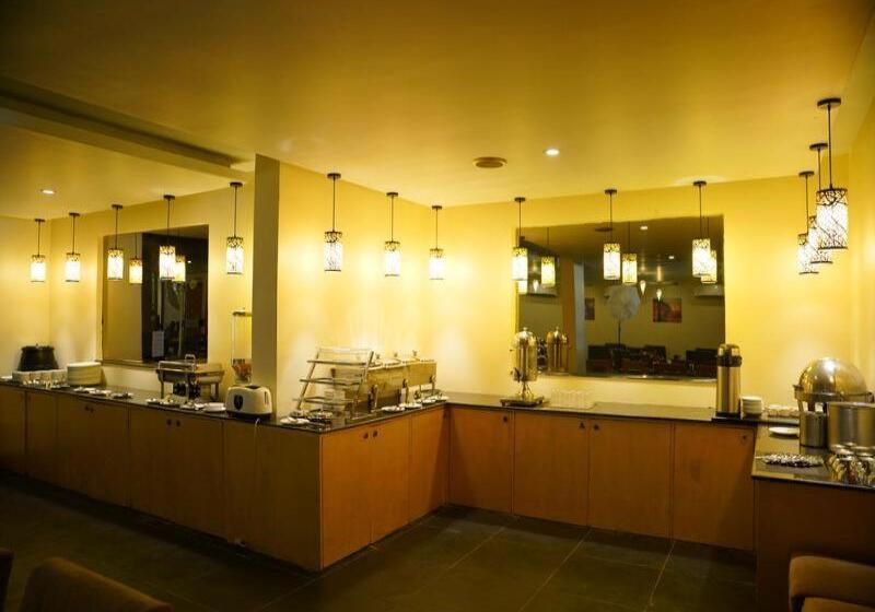 The Road View Grand Hotel & Multi Cuisine Restaurant  18 Percentage Off On Food Order