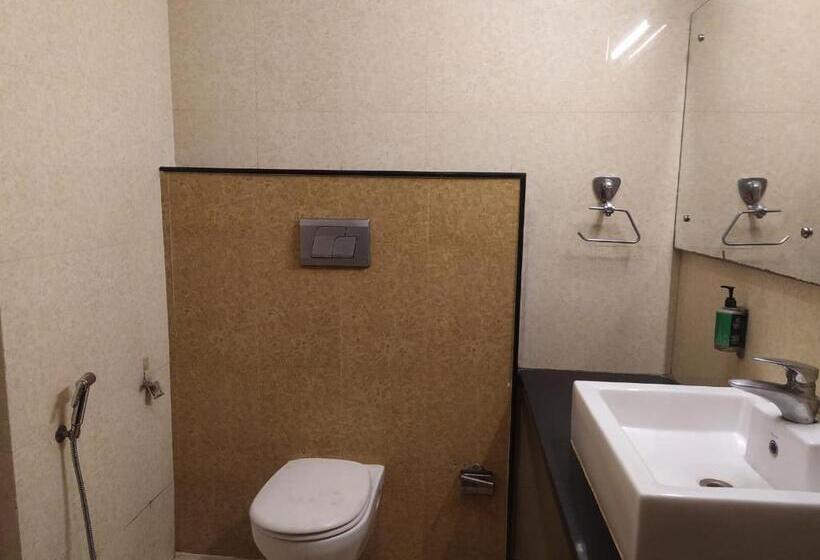 The Road View Grand Hotel & Multi Cuisine Restaurant  18 Percentage Off On Food Order