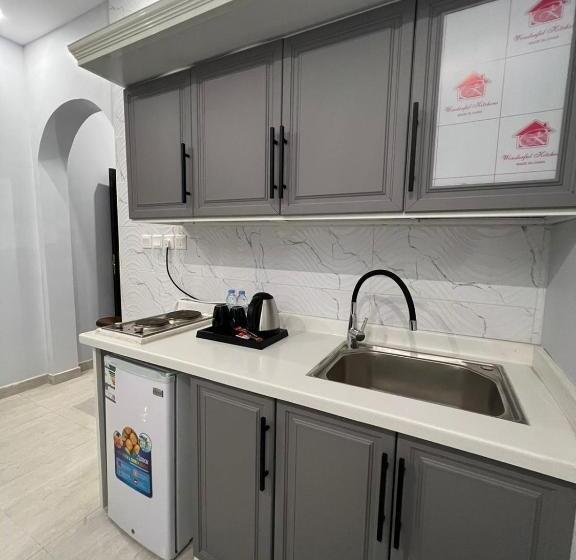 Park Plus Served Apartments