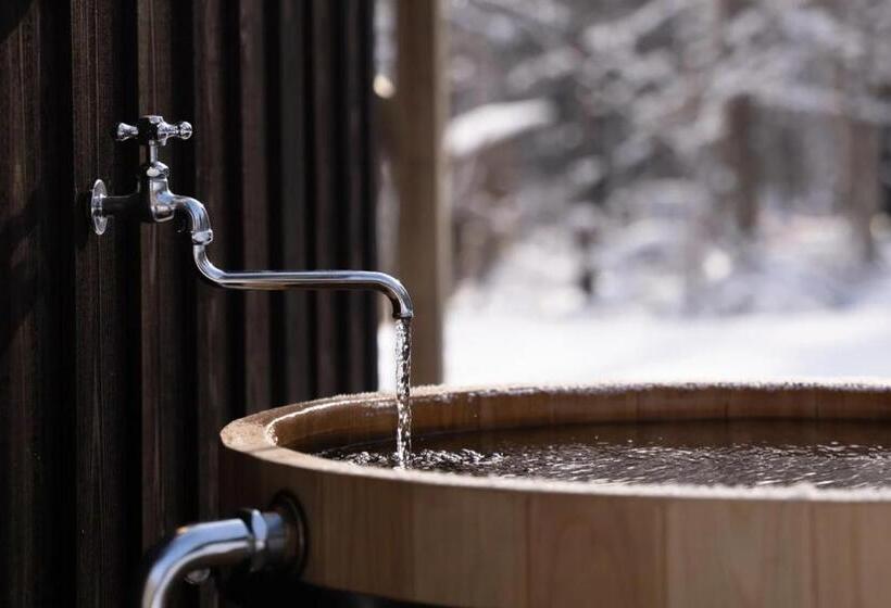 בית מלון כפרי Earthboat Village Kurohime